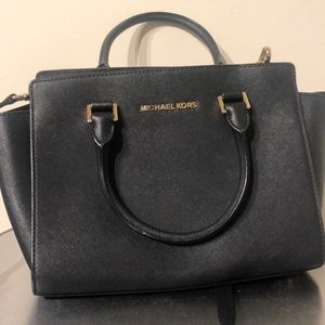 Michael Kors Plain Black Crossbody